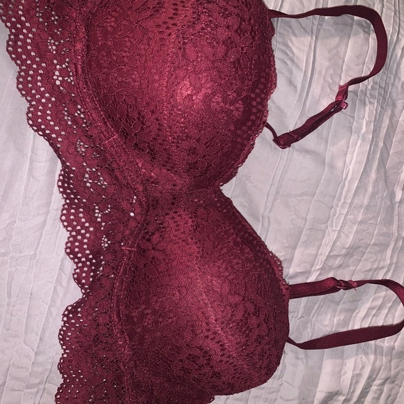 Assortment of ladies bras 32B to 34B - Picture 2 of 3